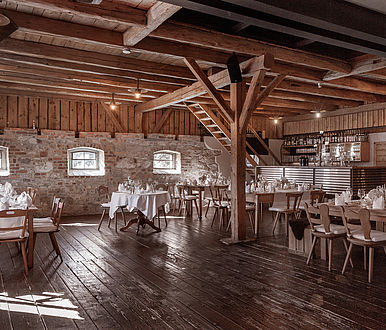 MEIER Stodl, Scheunenhochzeit Bayern, Eventlocation Oberpfalz, Wahnsinns Atmosphäre, Designstadel, Modernes Wirtshaus, Exklusiv feiern