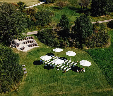 Landschaftskino, Freie Trauung Bayern, Hochzeit mit Aussicht, Naturhochzeit, Heiraten im Grünen, MEIER Hilzhofen, Trauort Oberpfalz, Trauungszeremonie, Outdoor Hochzeit Neumarkt, Hochzeitslocation Natur, Panorama Trauung